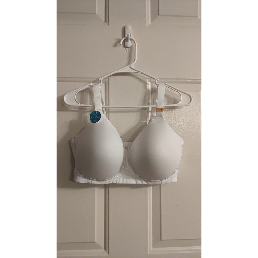 Vanity Fair White Wire Free 38DD Satin style bra NWT Neutral Classic Soft